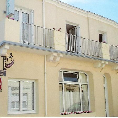 Hôtel de L'Arrivée Fouras Esterno foto