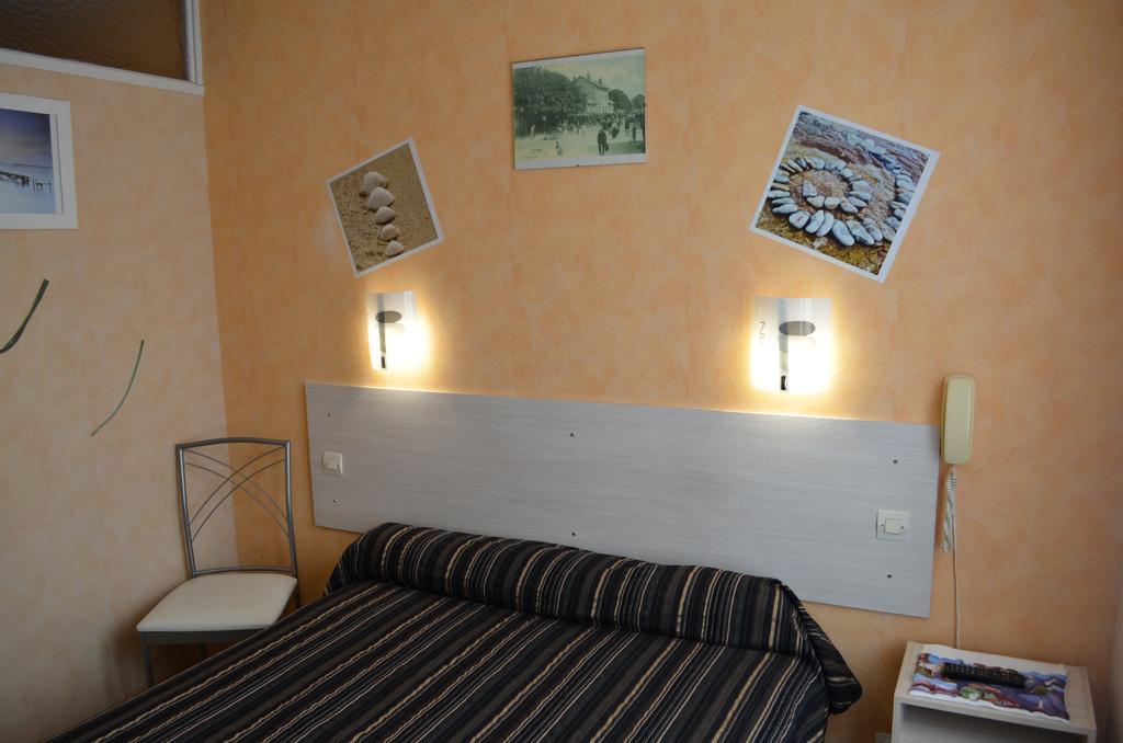 Hôtel de L'Arrivée Fouras Esterno foto